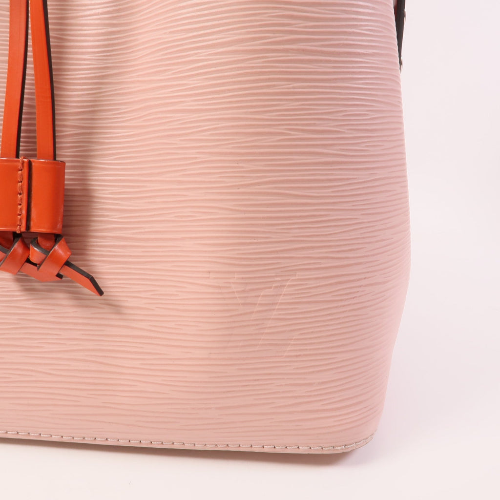 Louis Vuitton Neo Noe · Epi Leather