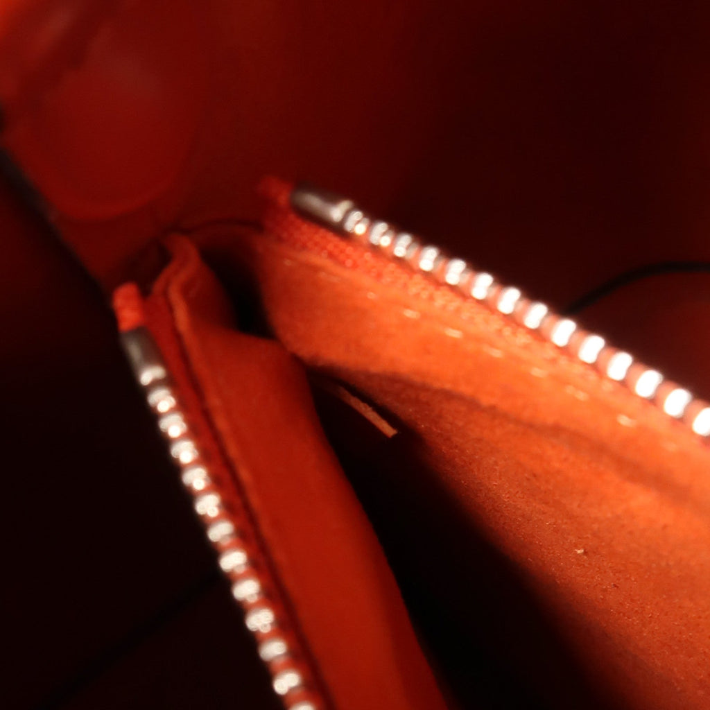 Louis Vuitton Neo Noe · Epi Leather