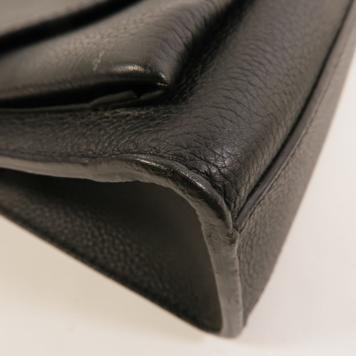 Louis Vuitton Mylockme · Calfskin