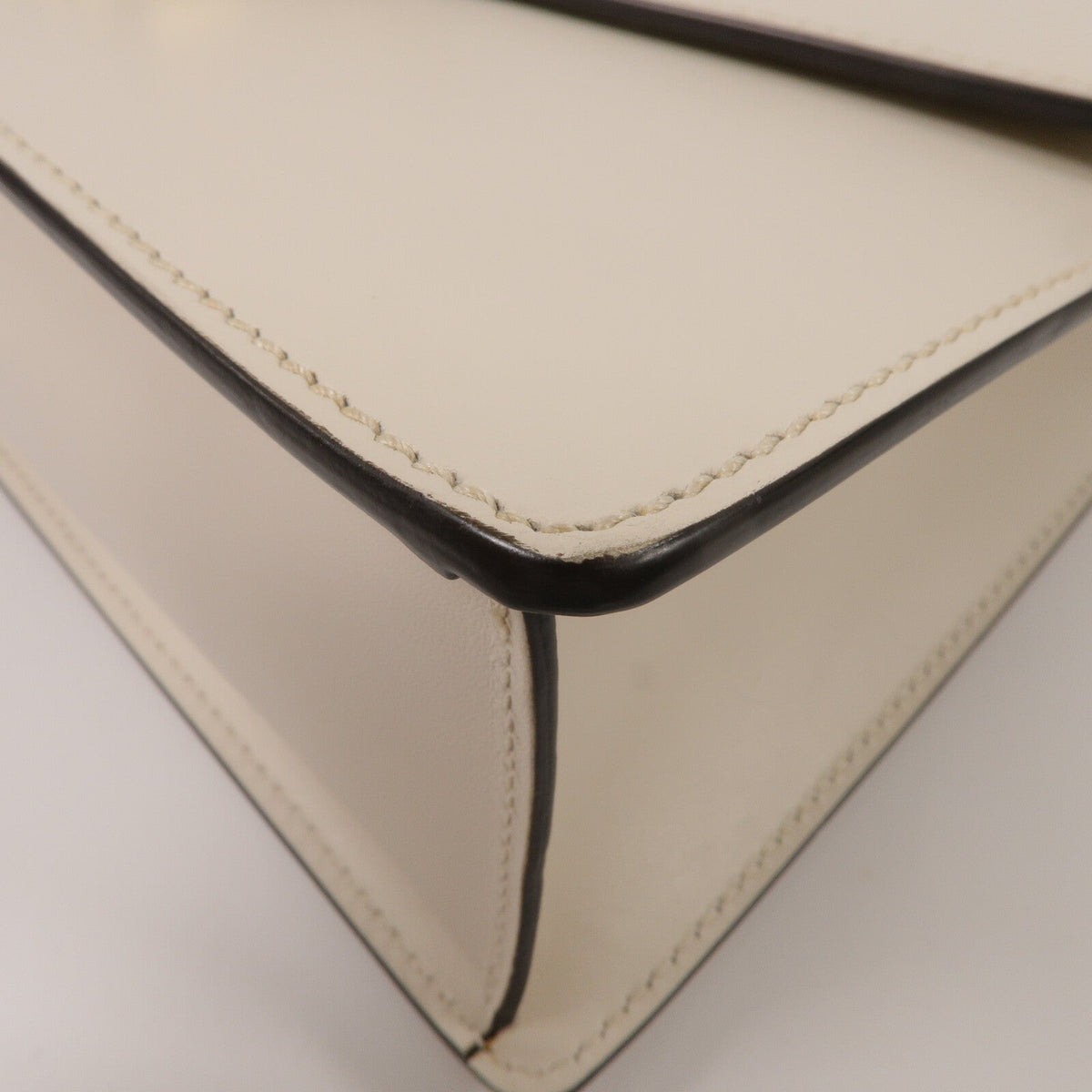 Gucci Sylvie · Calfskin