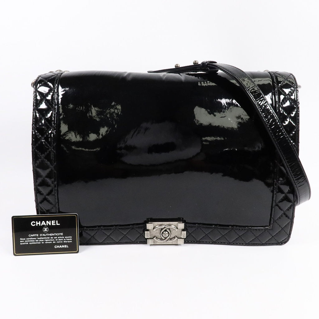 Chanel Reverso Boy XL · Patent Leather