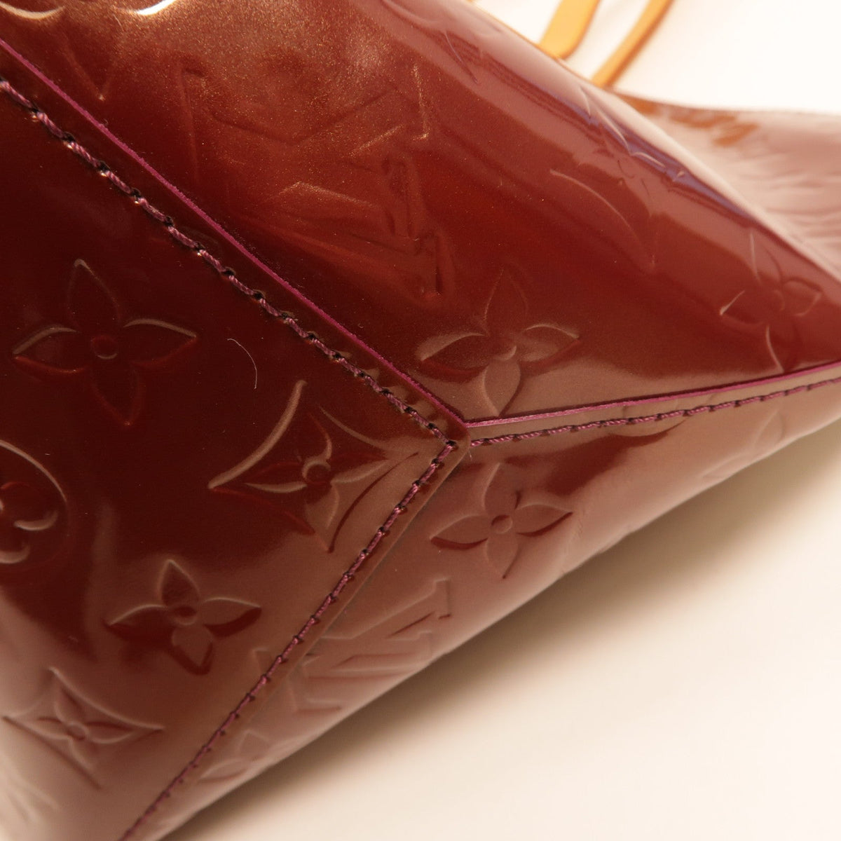 Louis Vuitton Bellevue GM · Monogram Vernis
