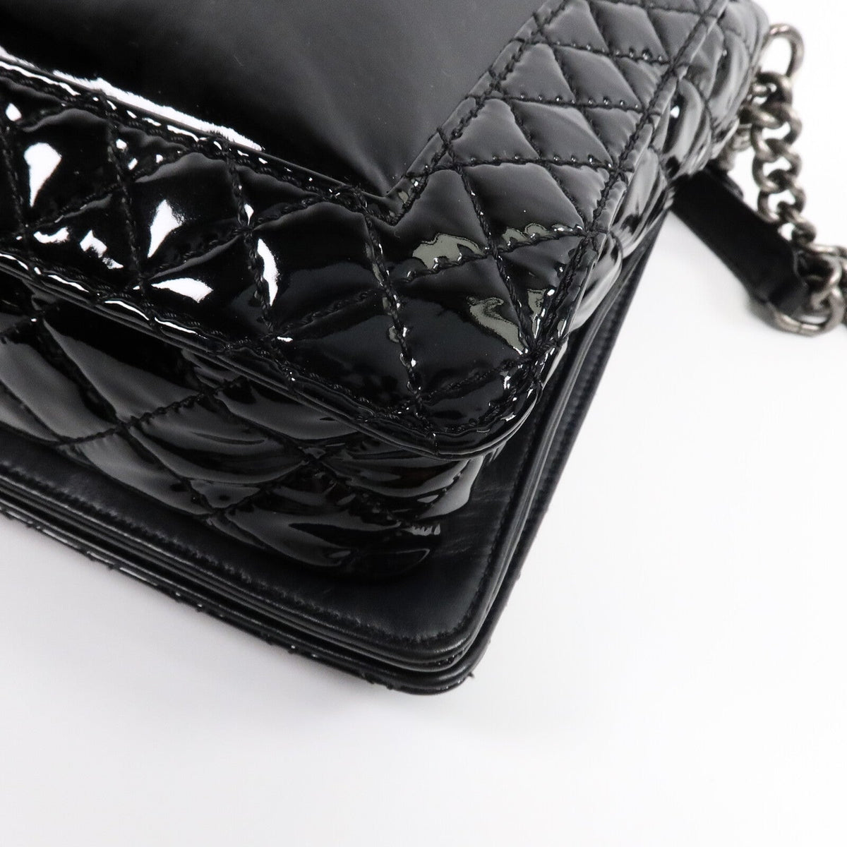 Chanel Reverso Boy XL · Patent Leather