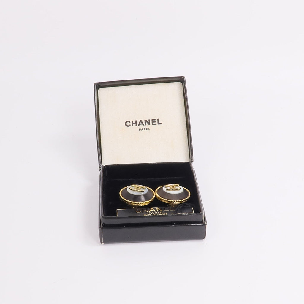CHANEL CC Vintage · Clip-On Earrings