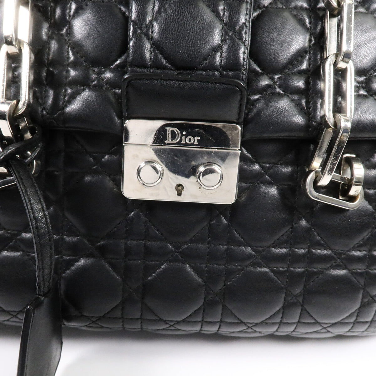 Dior New Lock Chain · Lambskin