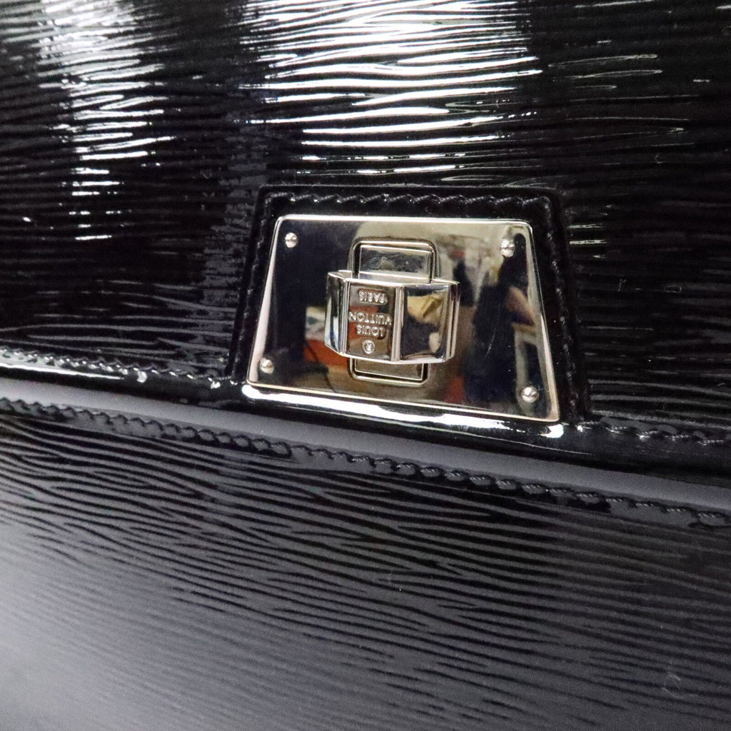 Louis Vuitton Sevigne GM · Epi Leather