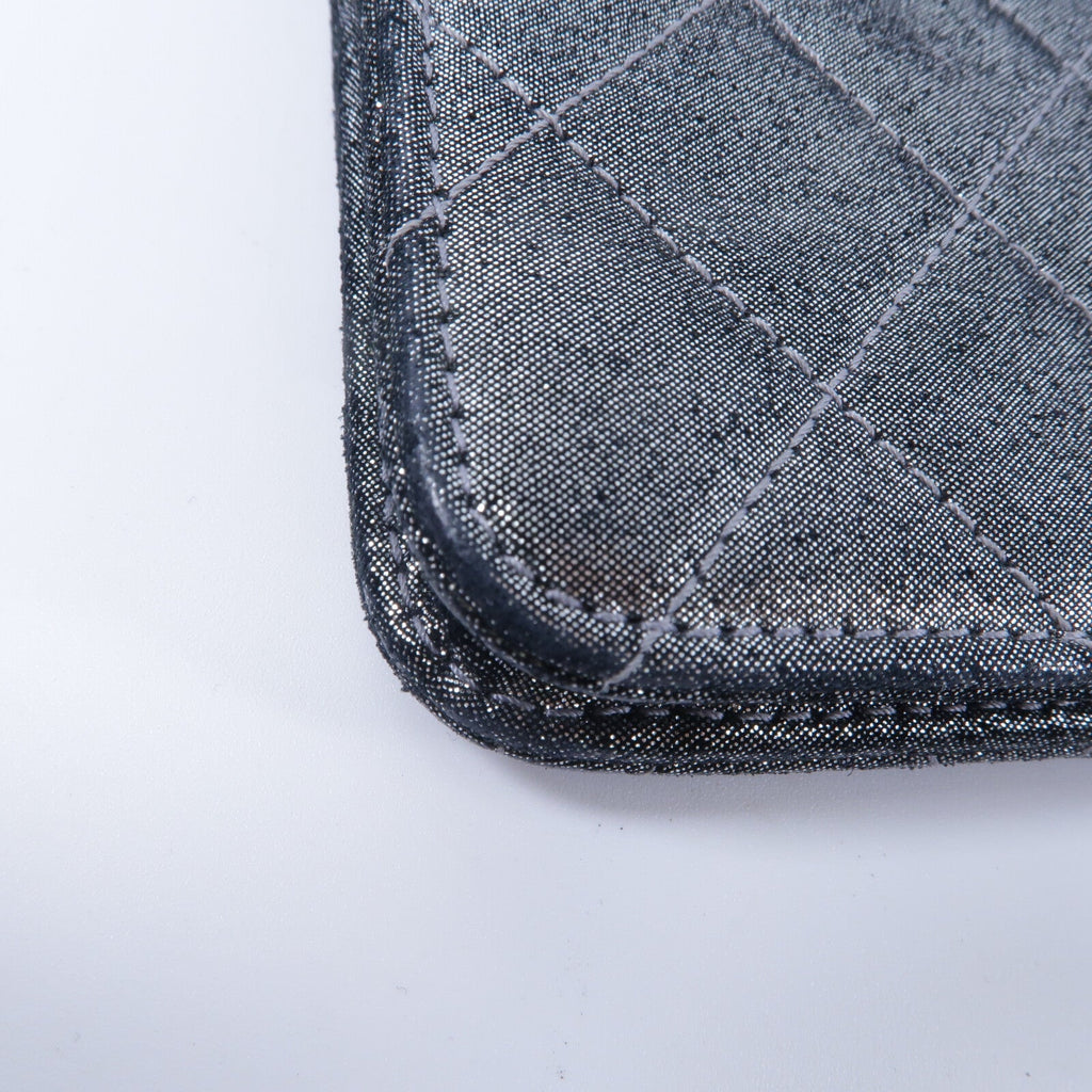 Chanel Wallet On Chain · Canvas