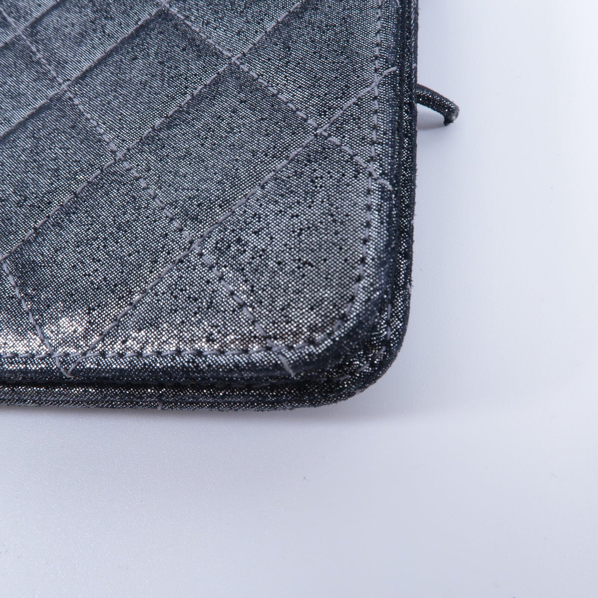 Chanel Wallet On Chain · Canvas