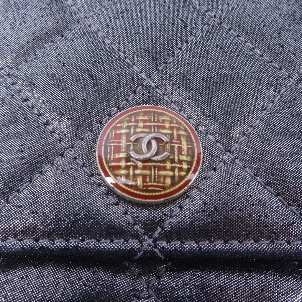 Chanel Wallet On Chain · Canvas