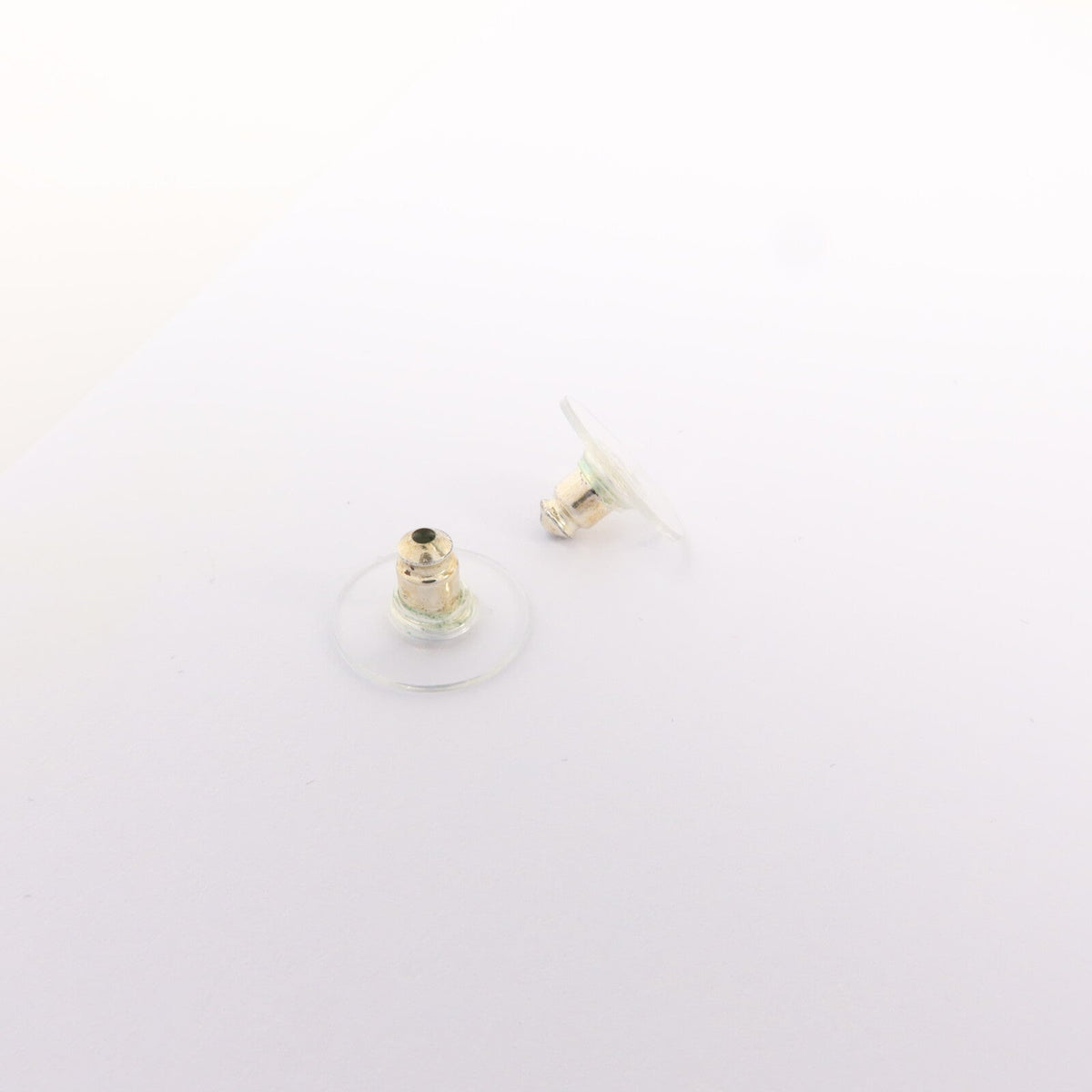 CHANEL CC Pierced Earrings · Metal