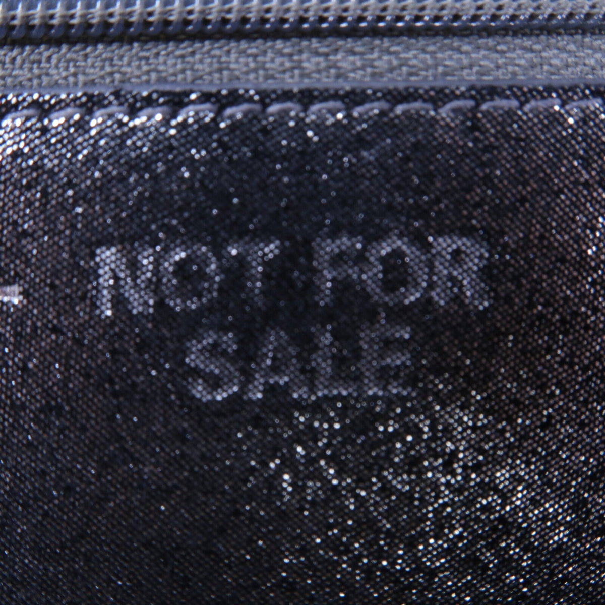 Chanel Wallet On Chain · Canvas
