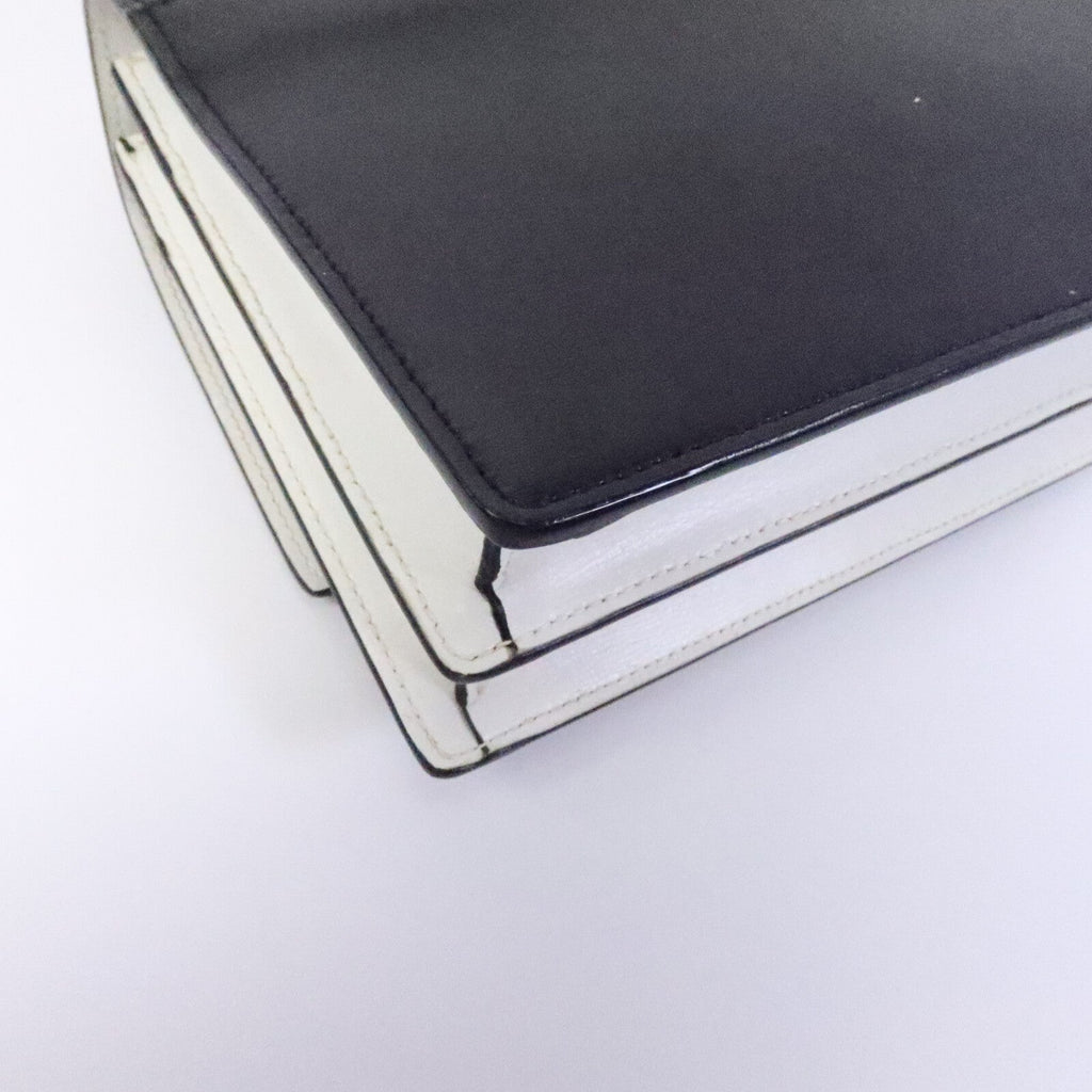 Saint Laurent Sunset Medium · Calfskin