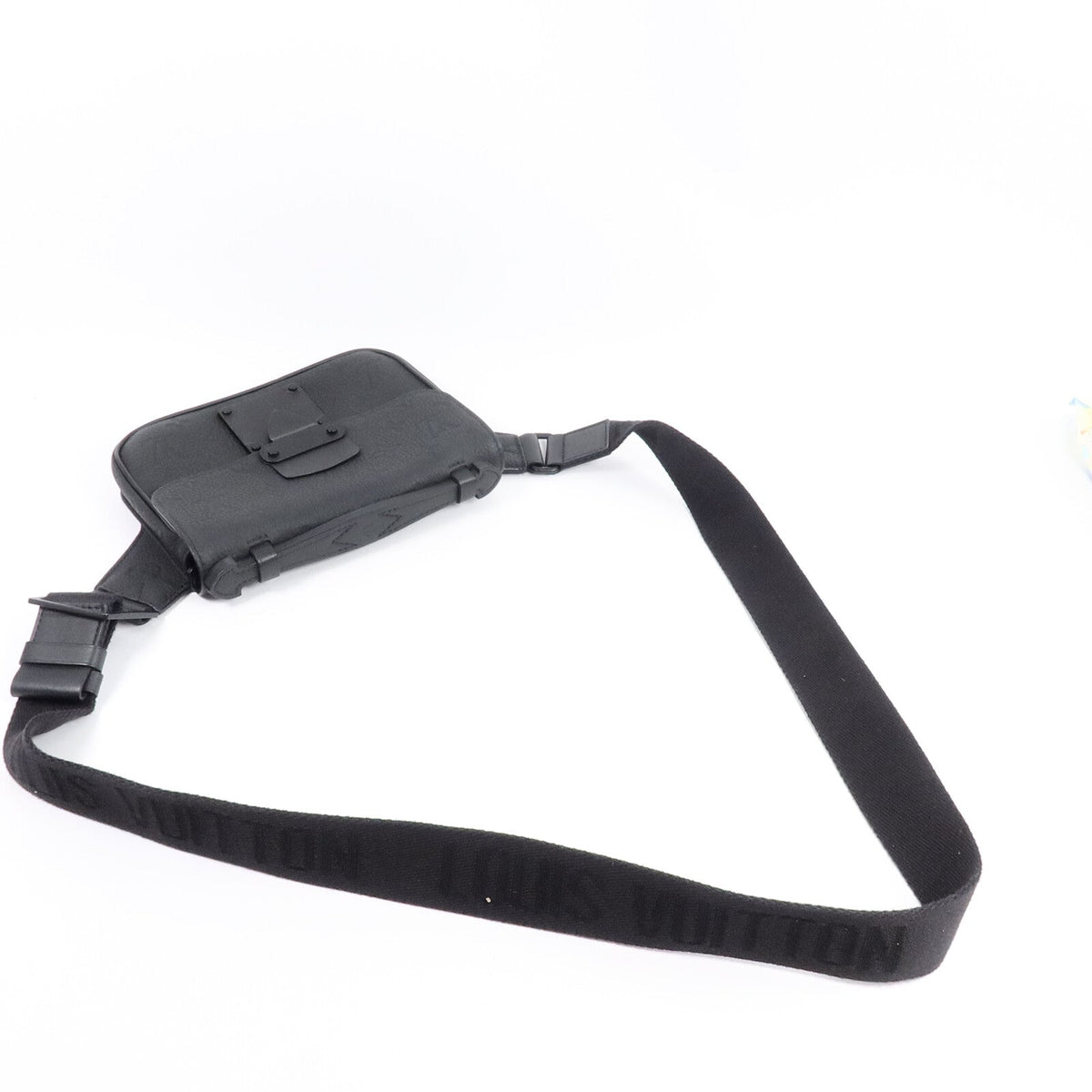 Louis Vuitton S Lock Sling · Taurillon