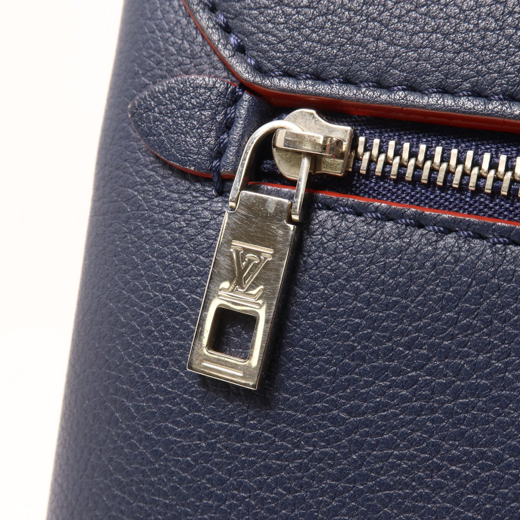 Louis Vuitton My Lockme · Calfskin