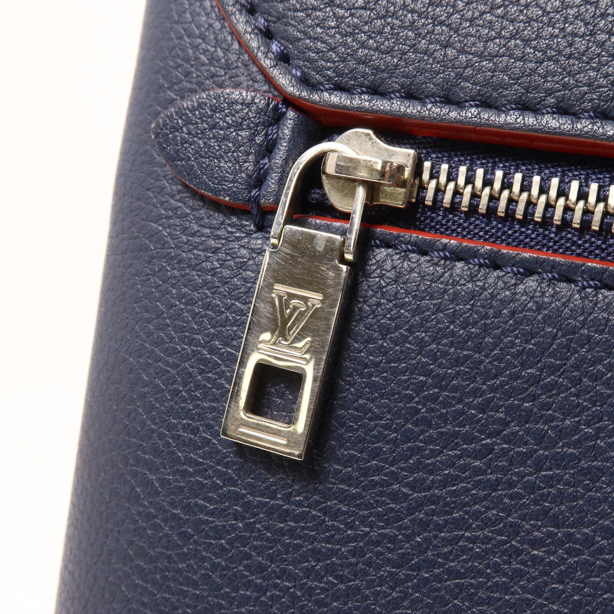 Louis Vuitton My Lockme · Calfskin