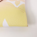 Louis Vuitton Pochette Kirigami · Monogram