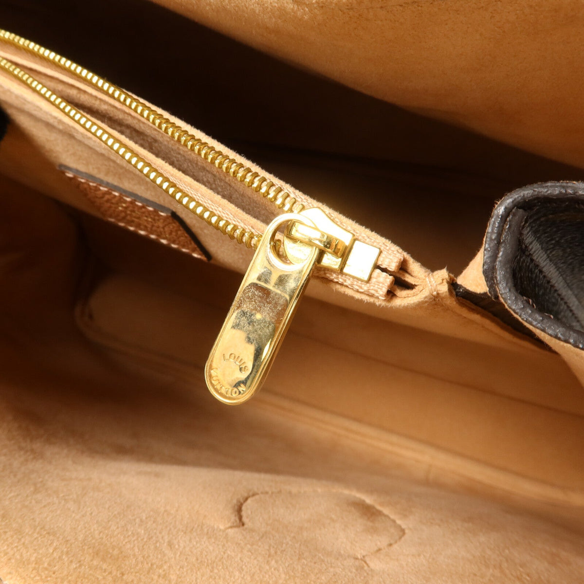 Louis Vuitton Flandrin · Monogram
