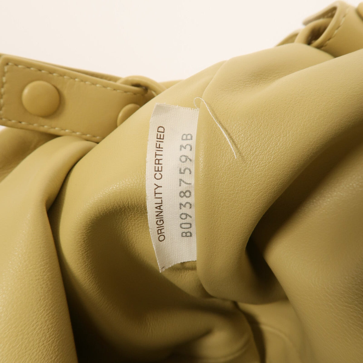 Bottega Veneta The Bulb · Calfskin