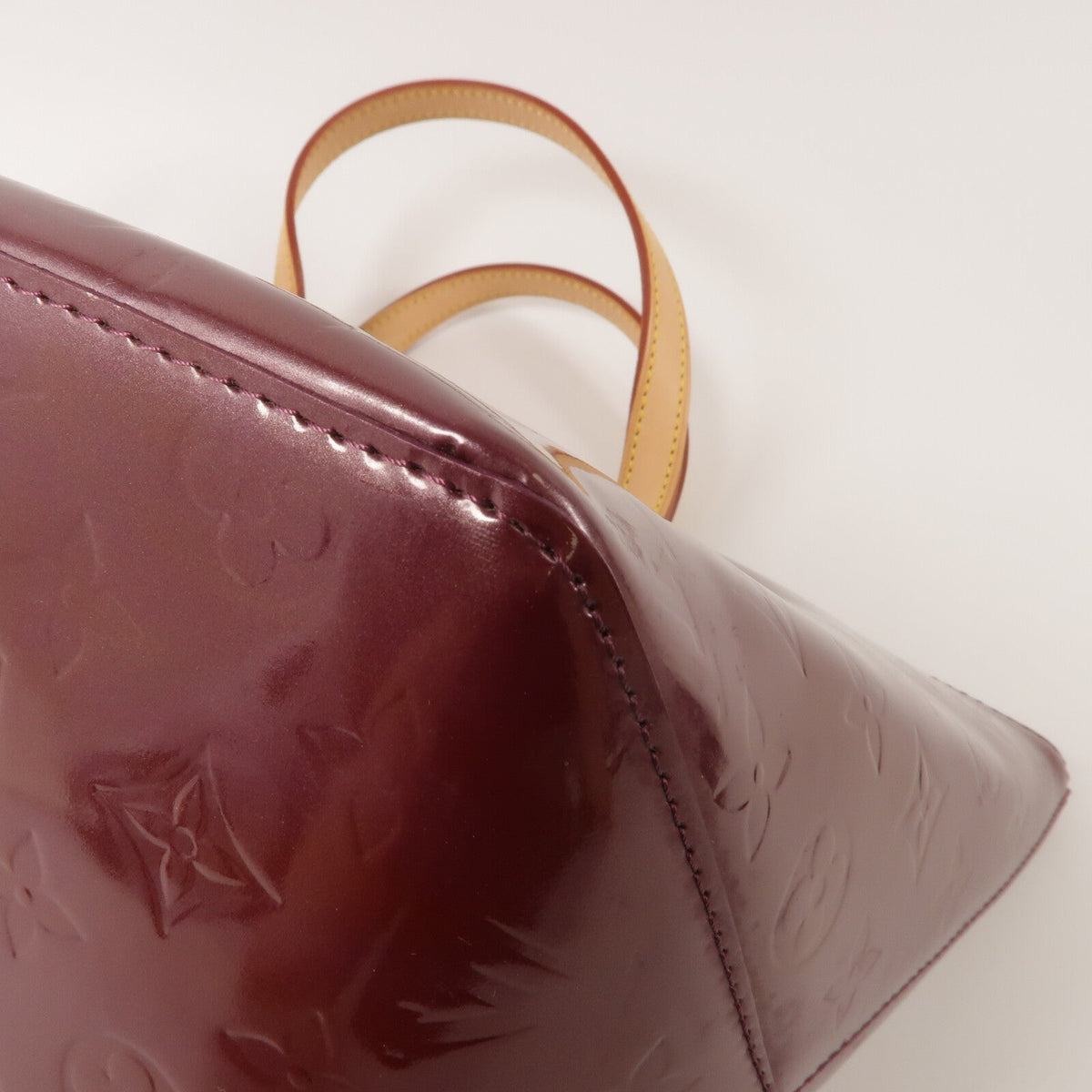 Louis Vuitton Bellevue PM · Vernis