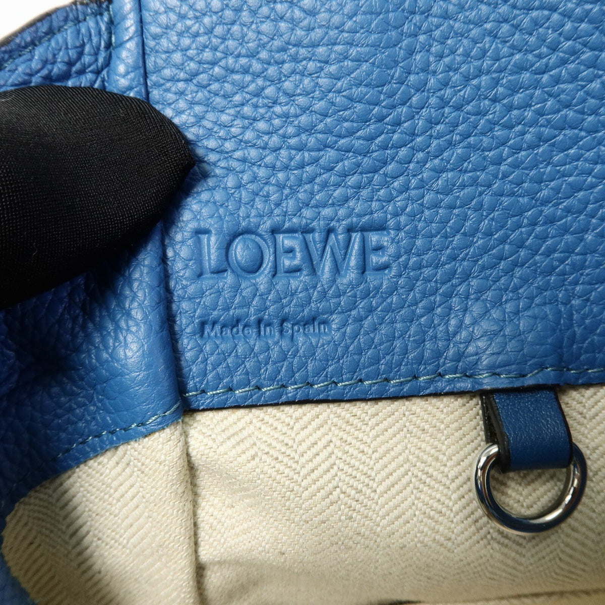 Loewe Hammock Small · Calfskin