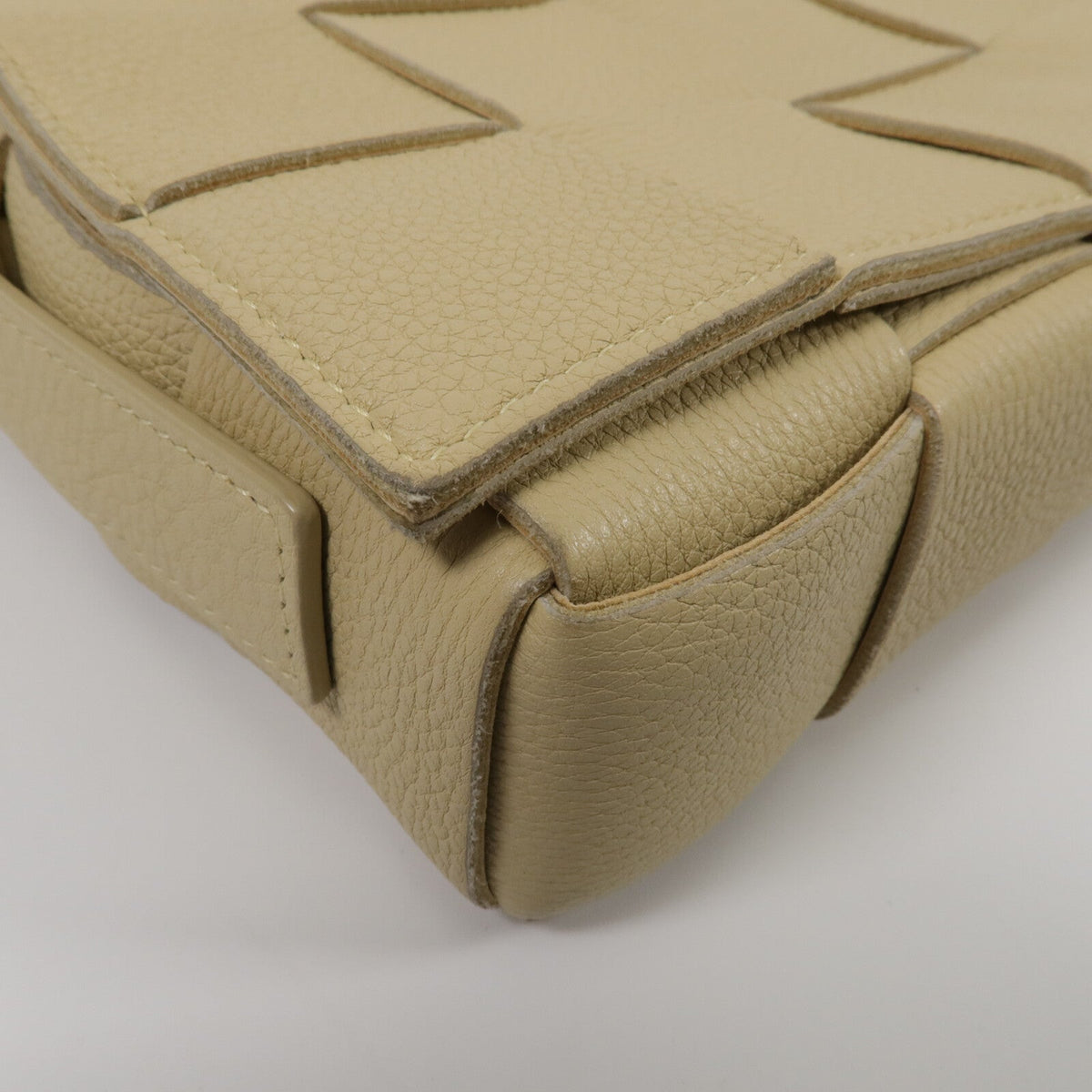 Bottega Veneta Cassette · Calfskin