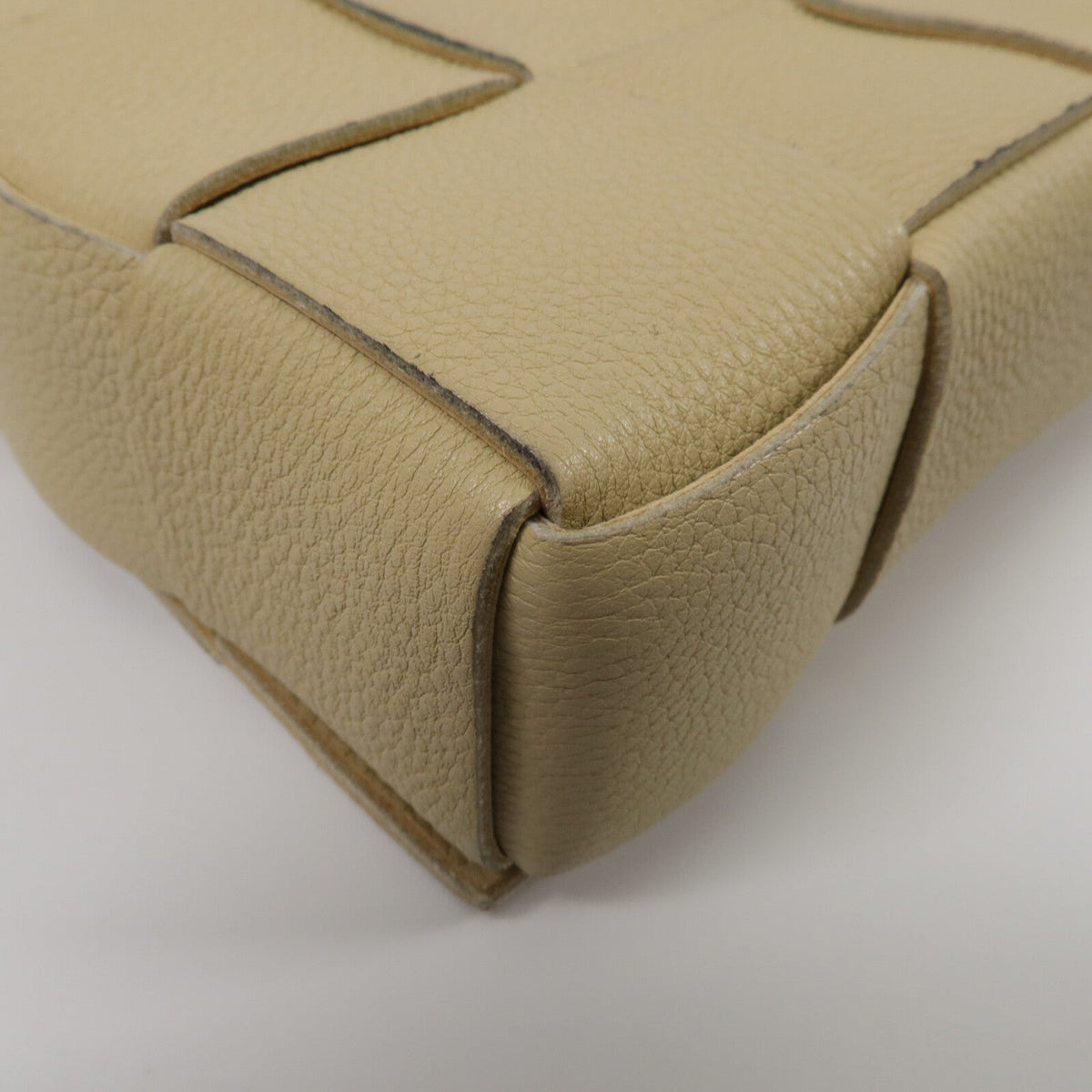Bottega Veneta Cassette · Calfskin
