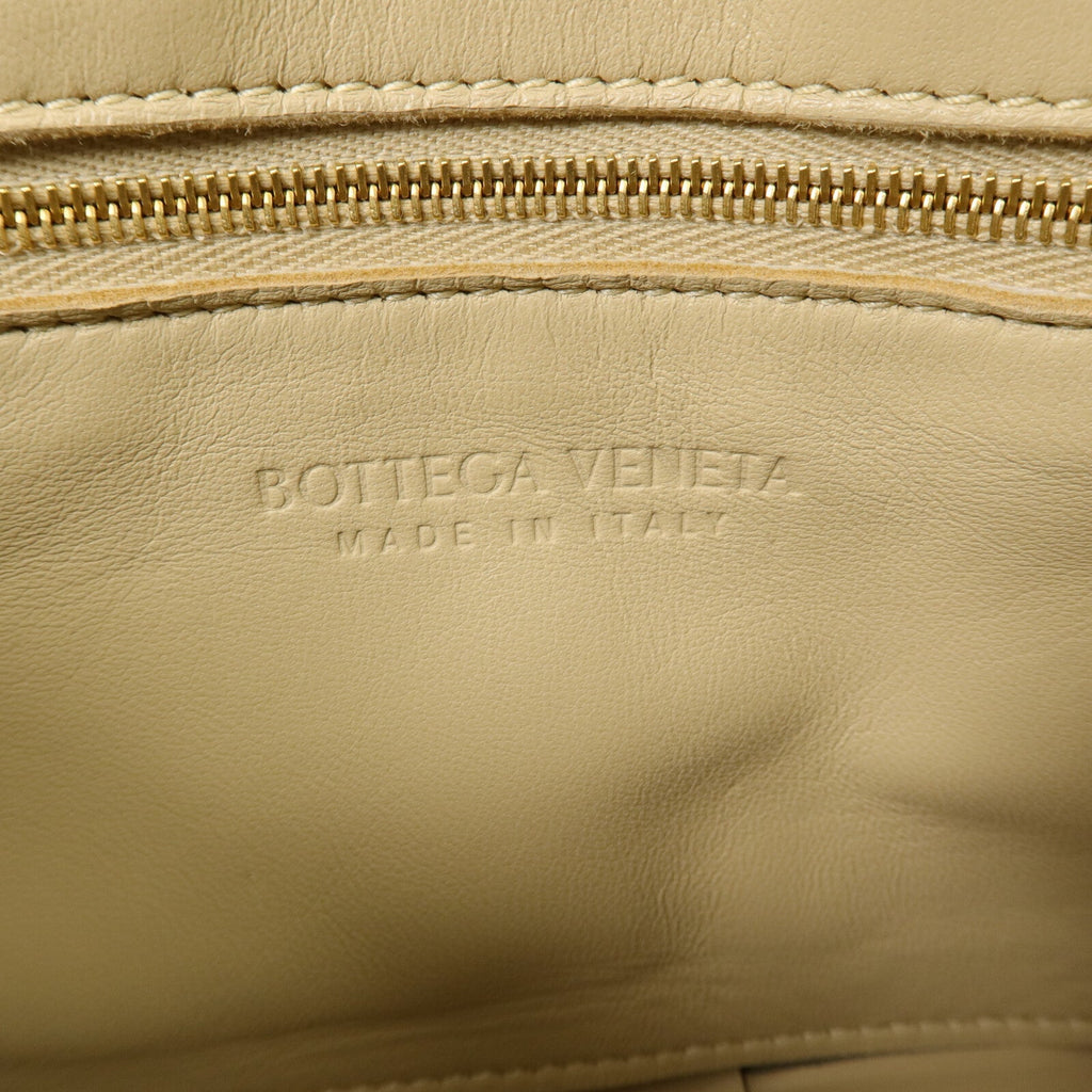 Bottega Veneta Cassette · Calfskin