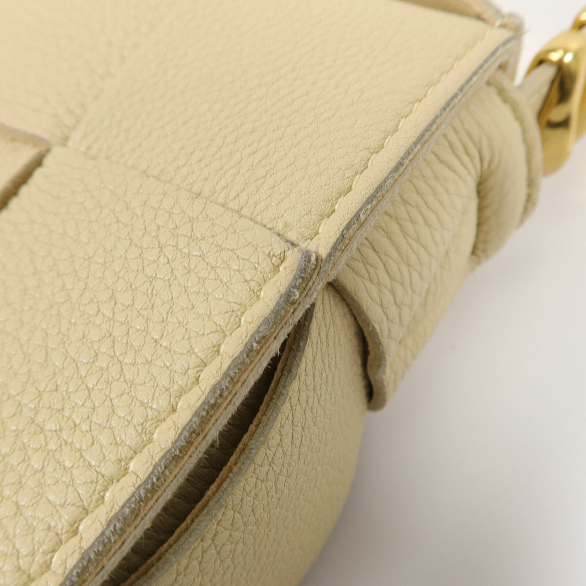 Bottega Veneta Cassette · Calfskin