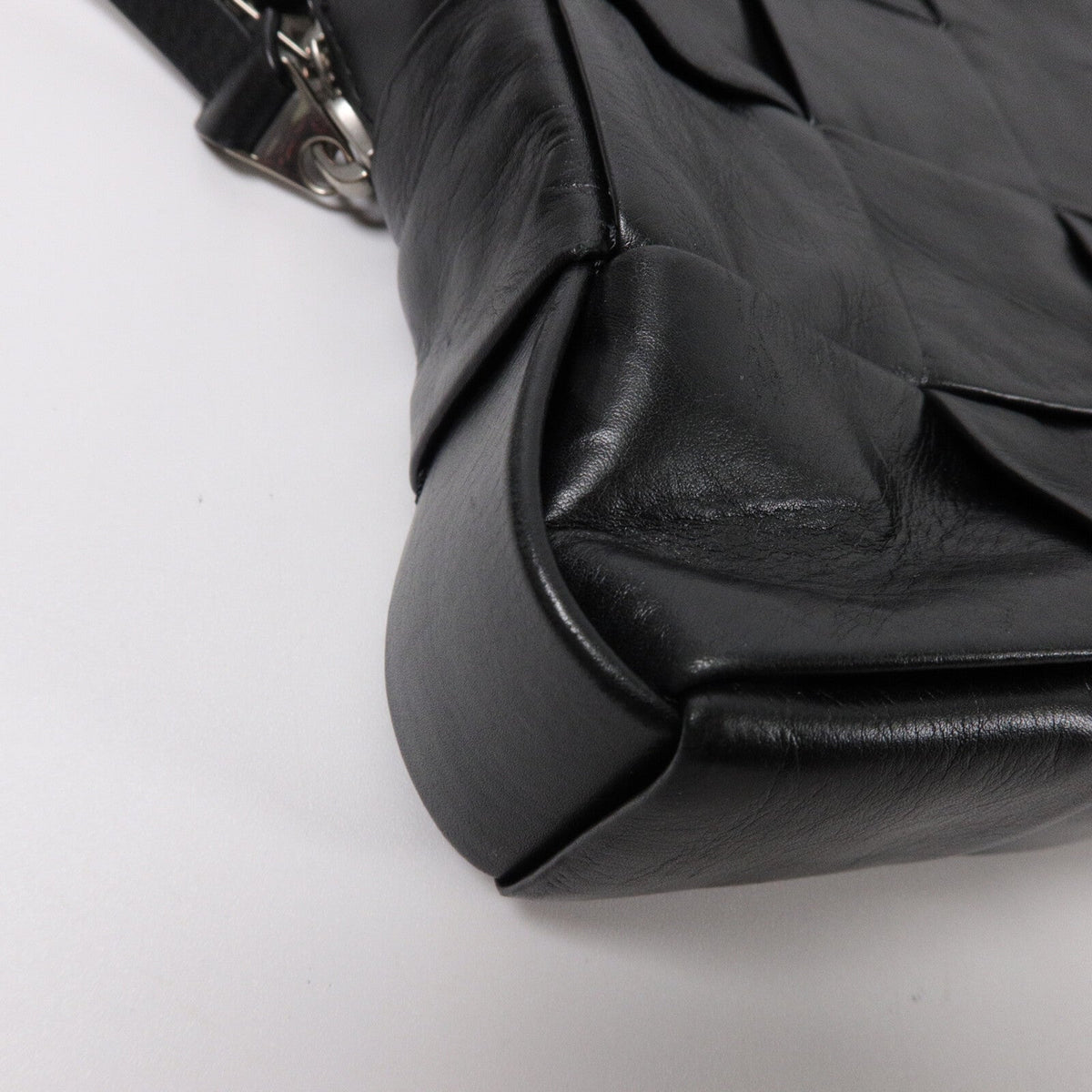 Bottega Veneta Cassette · Lambskin Clutch
