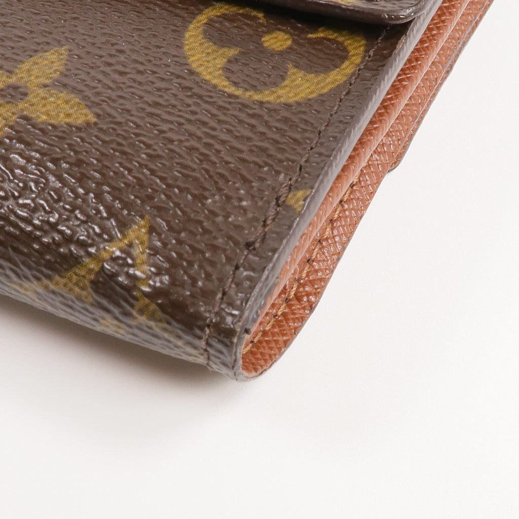 Louis Vuitton Wallet · Monogram