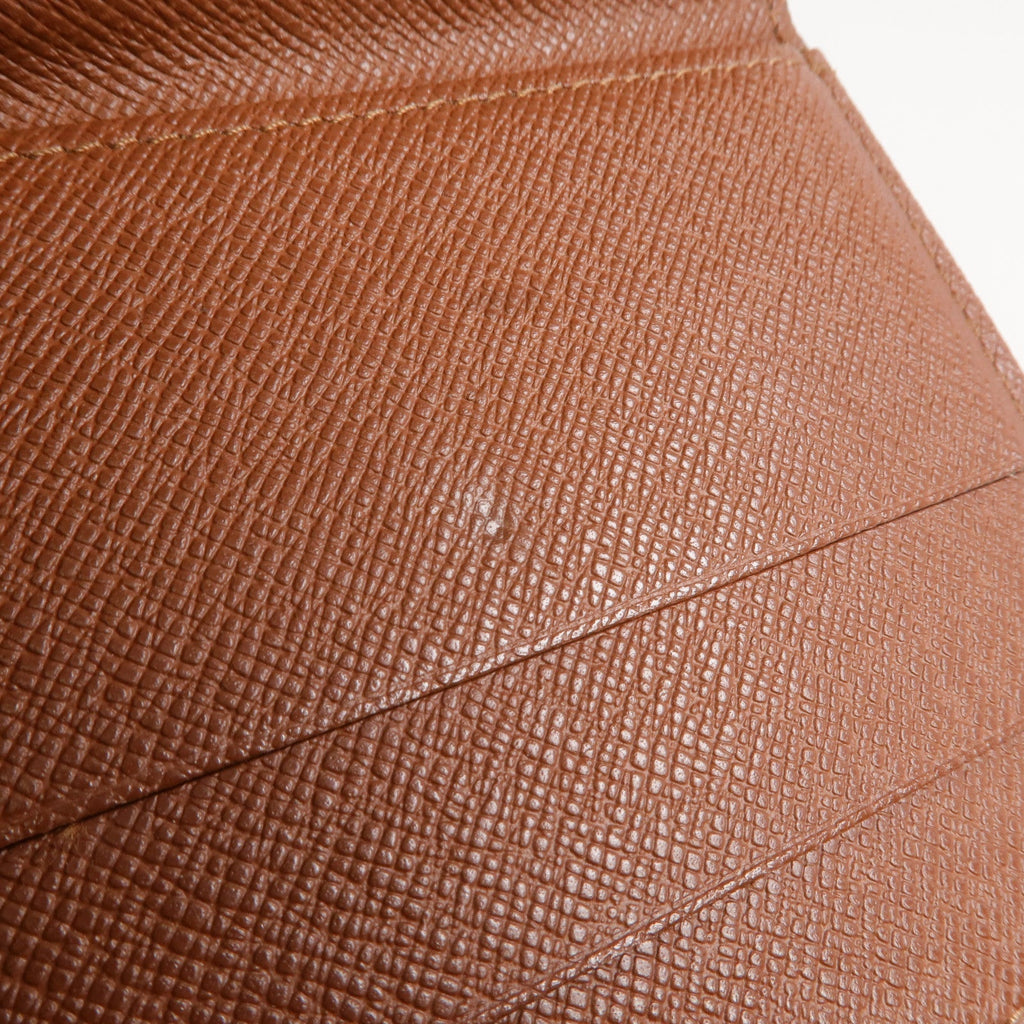 Louis Vuitton Wallet · Monogram