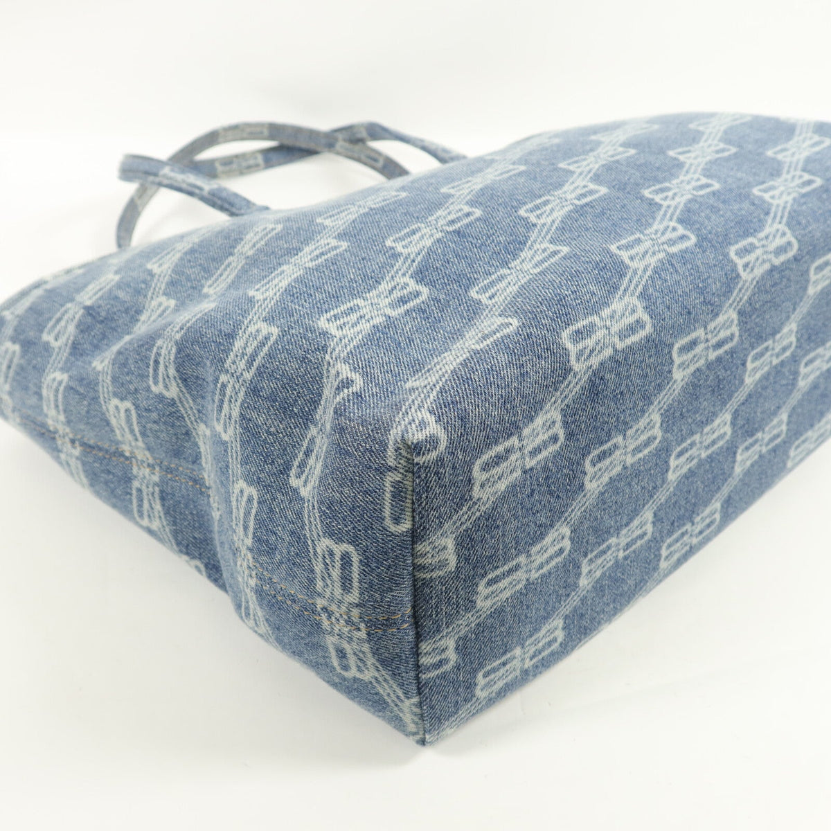 Balenciaga BB Signature Shopper · Denim