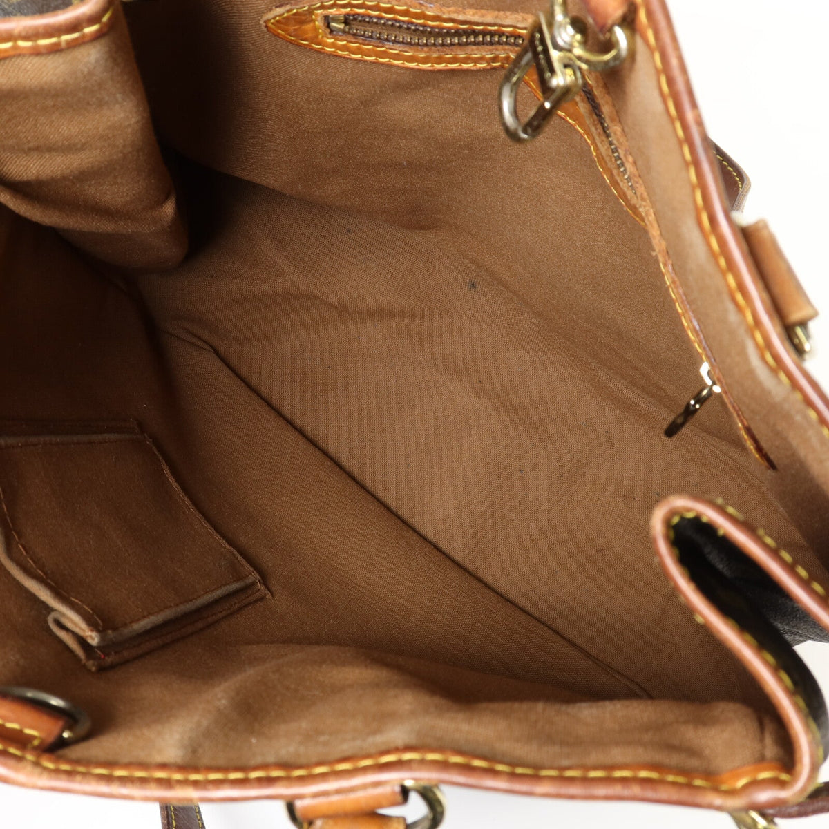 Louis Vuitton Batignolles · Monogram