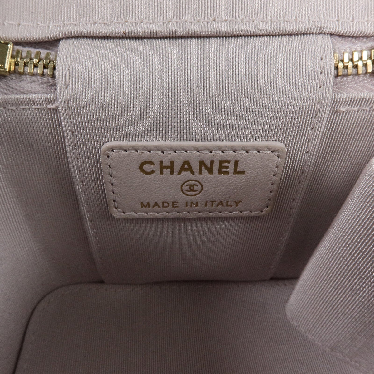 Chanel Vanity Case · Lambskin