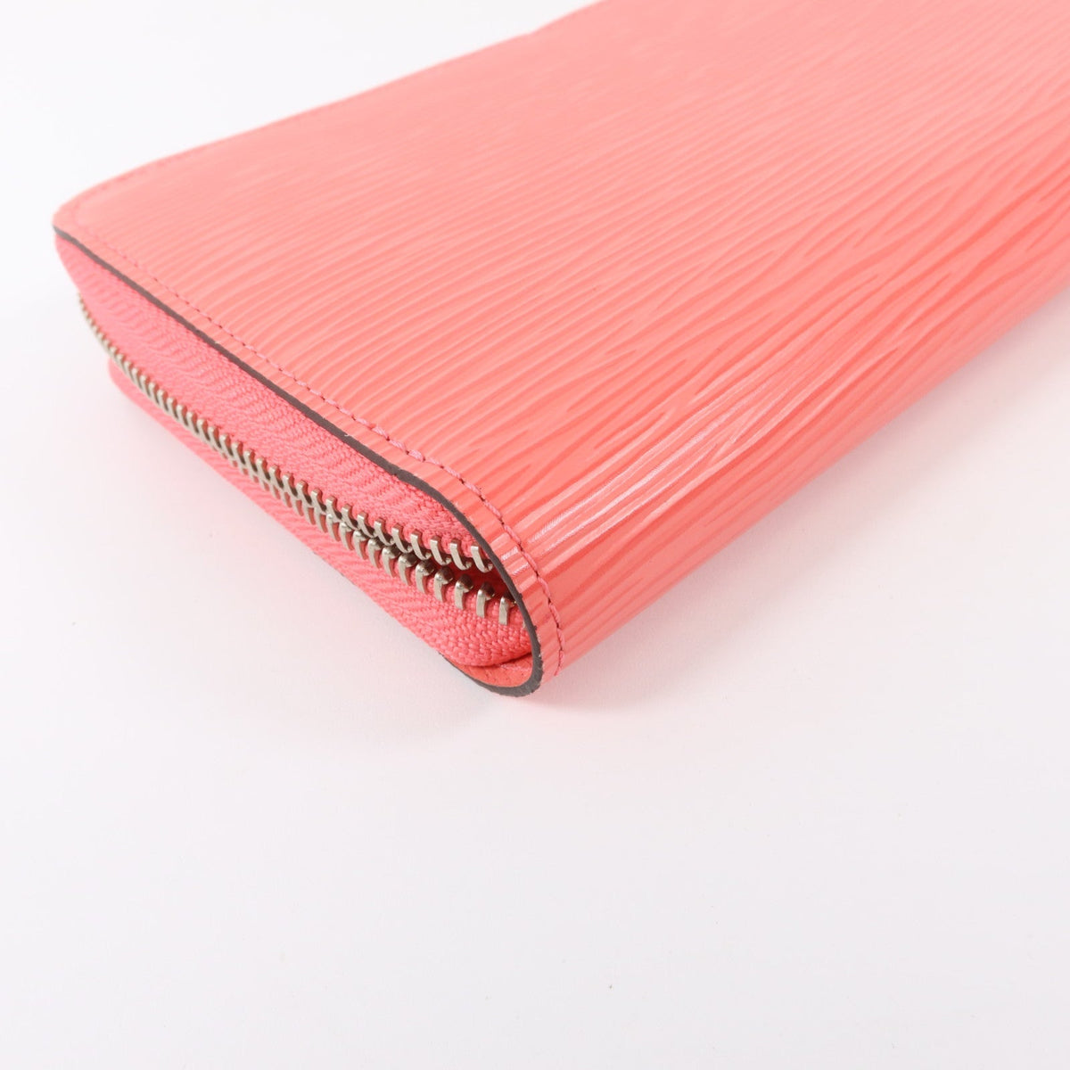 Louis Vuitton Zippy Wallet · Epi Leather