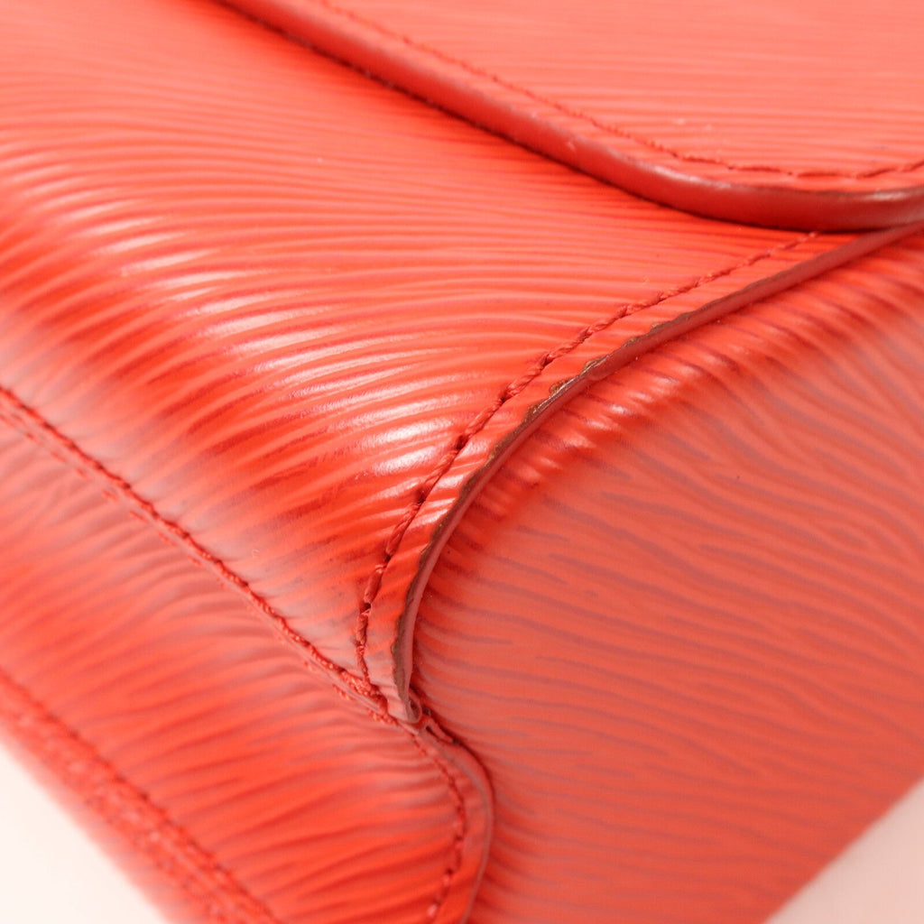 Louis Vuitton Twist MM · Epi Leather