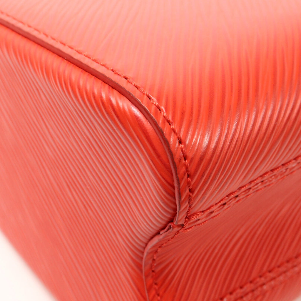Louis Vuitton Twist MM · Epi Leather