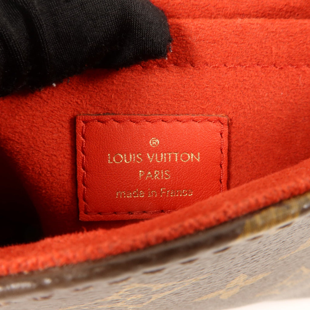 Louis Vuitton Locky BB · Monogram