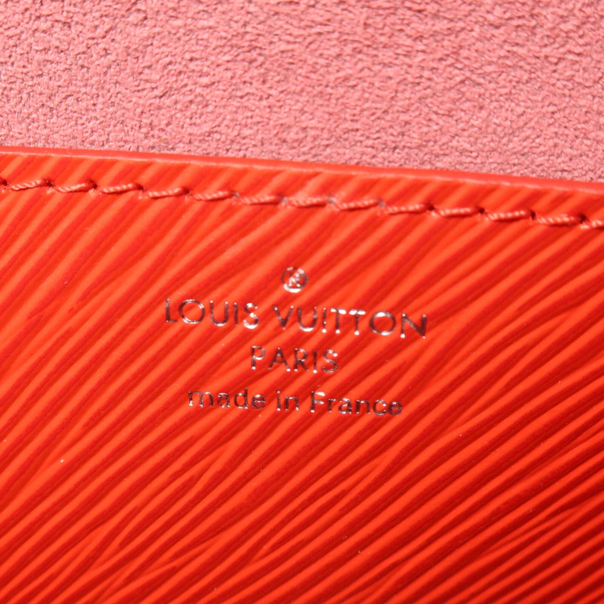 Louis Vuitton Twist MM · Epi Leather