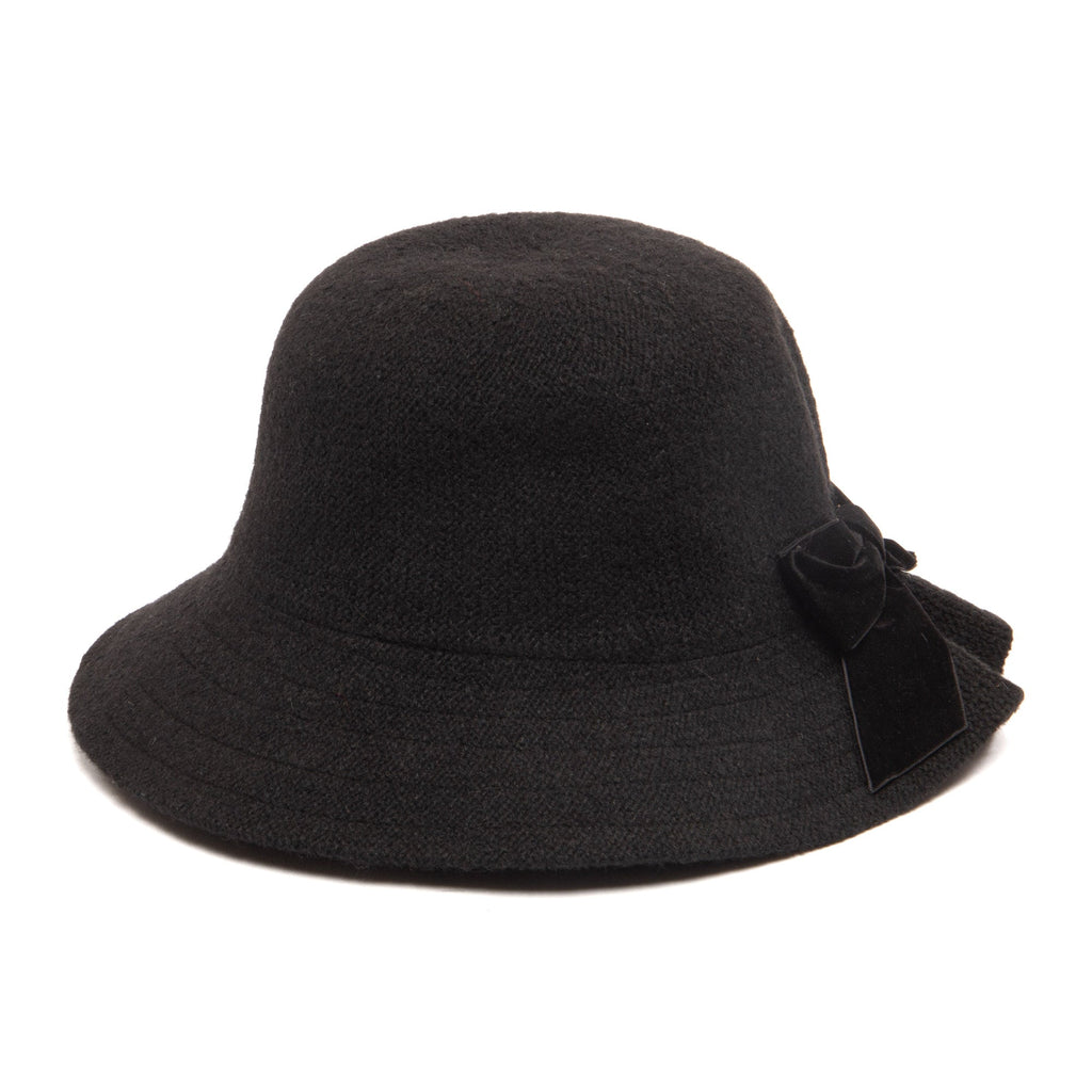 Jean Ann - Bucket with Velvet Bow
