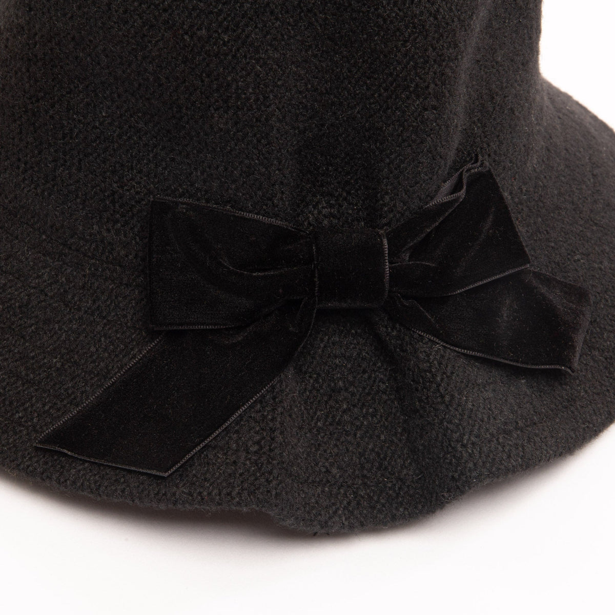 Jean Ann - Bucket with Velvet Bow