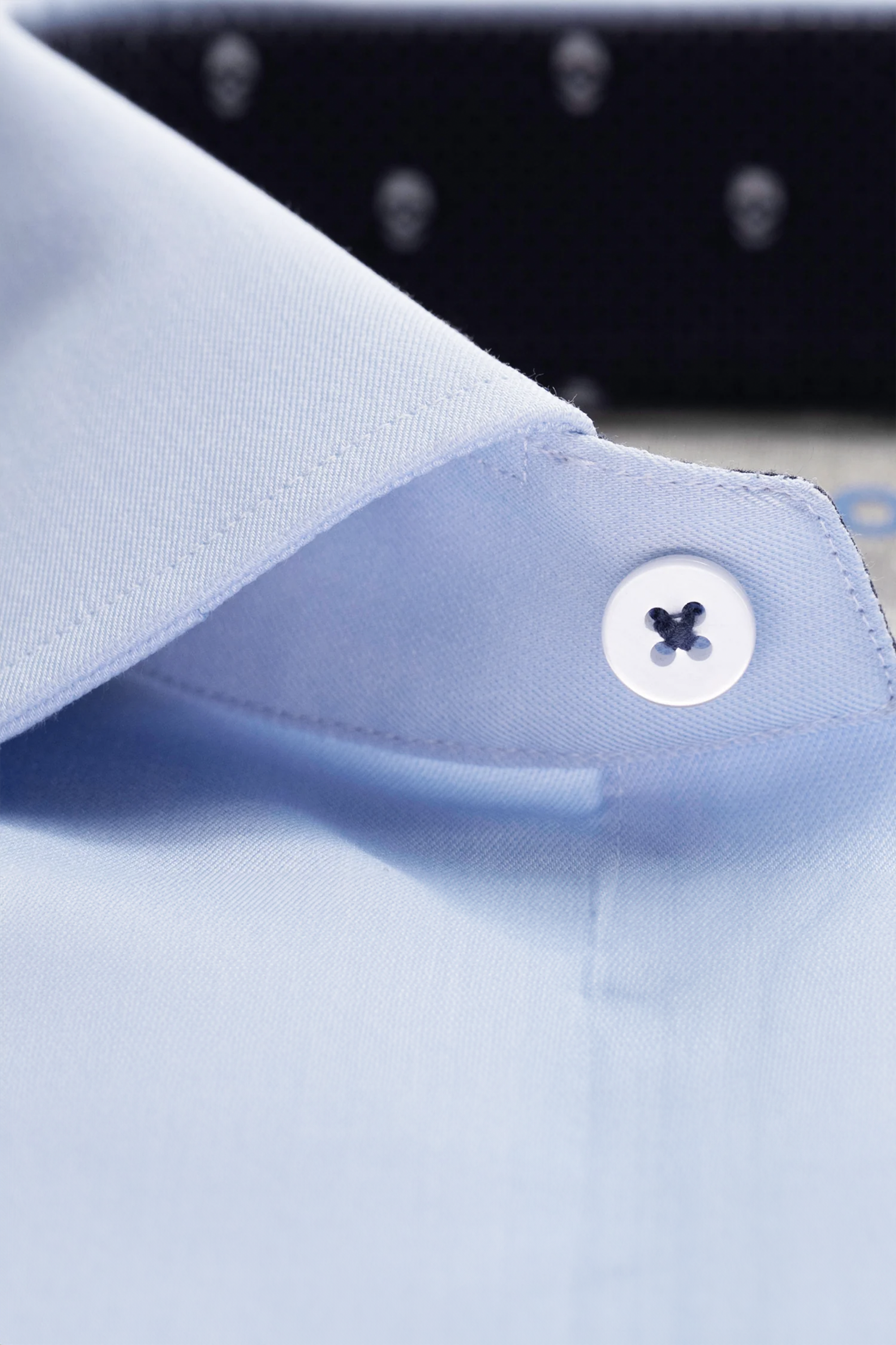 Leader Non-Iron Contrast // Blue Skull