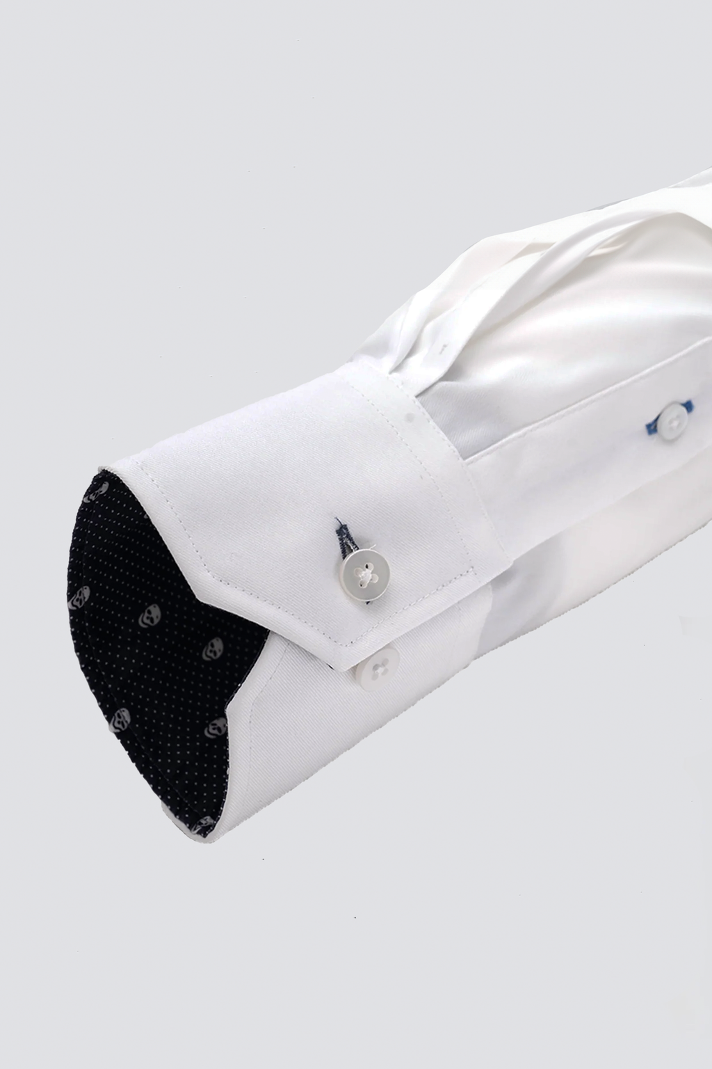 Leader Non-Iron Contrast // Navy Skull