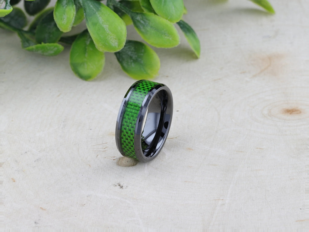 MATLAL Beveled Black Ceramic Ring with Emerald Green Carbon Fiber Inlay - 8mm