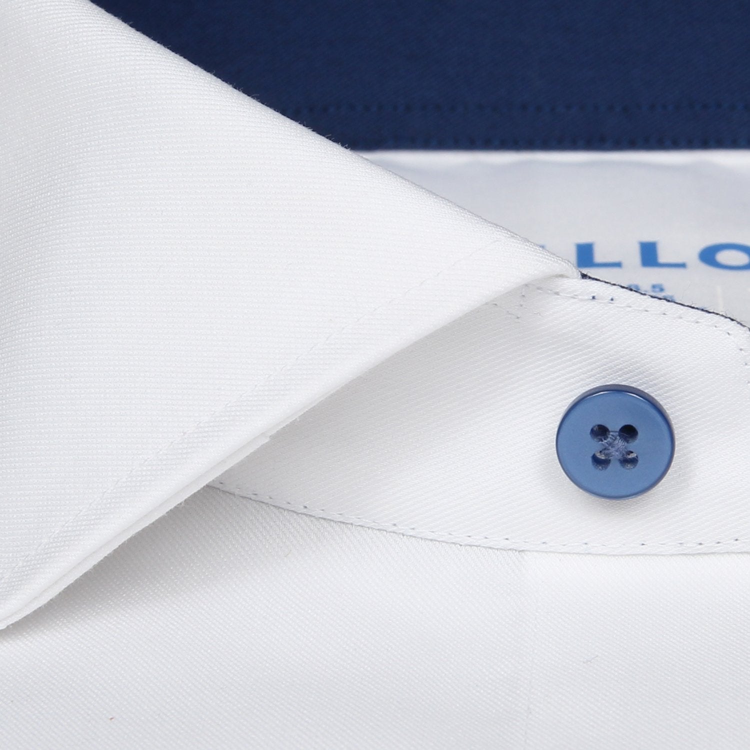 Leader Non-Iron Contrast // Navy