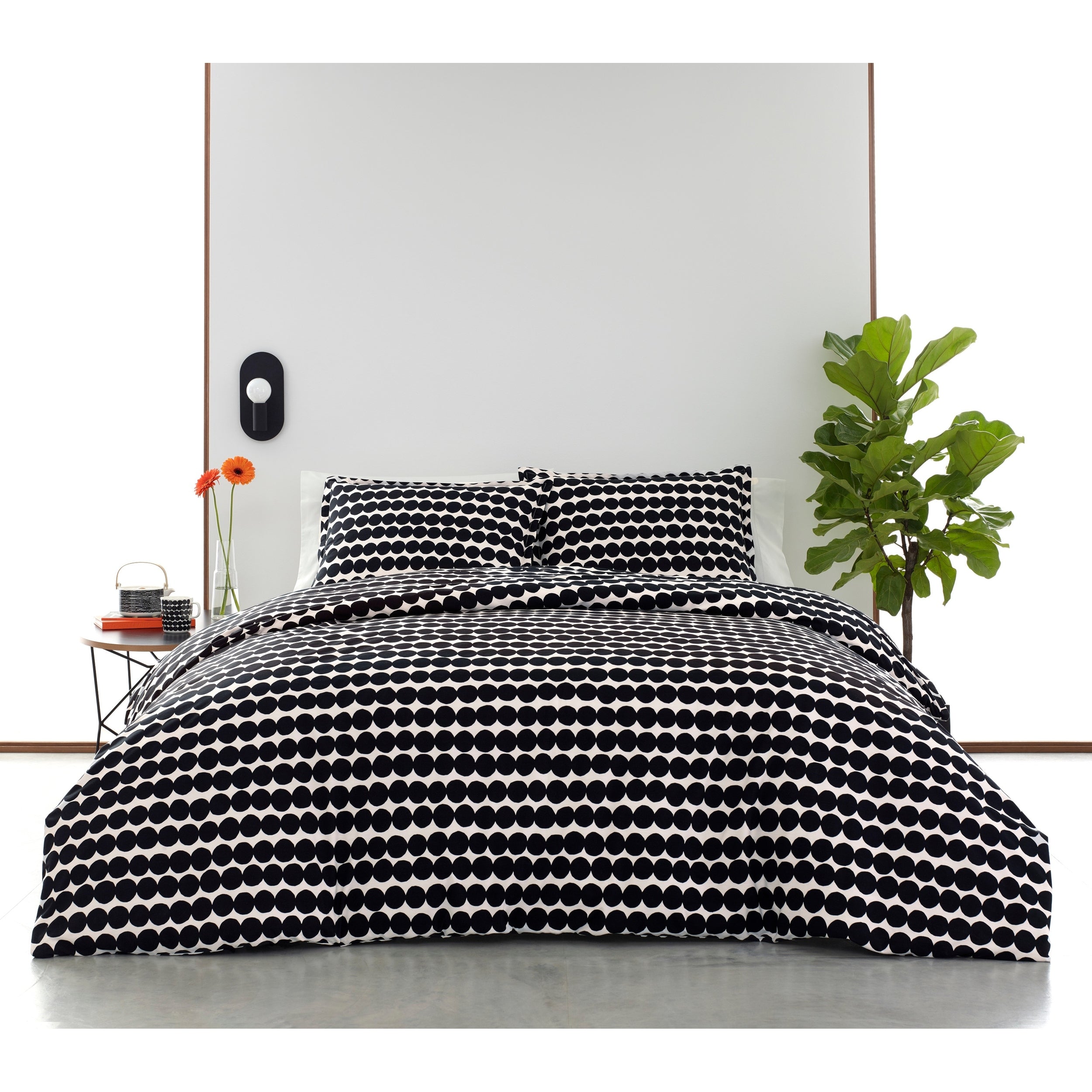 Marimekko Rasymatto Black Cotton Comforter and Sham Set