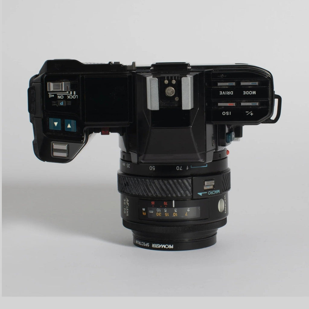 Minolta 7000 35mm SLR Film Camera with Maxxum AF Zoom Lens
