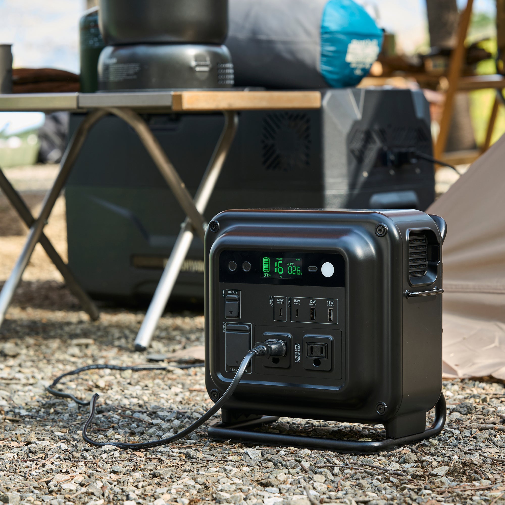 700N Portable Power Station