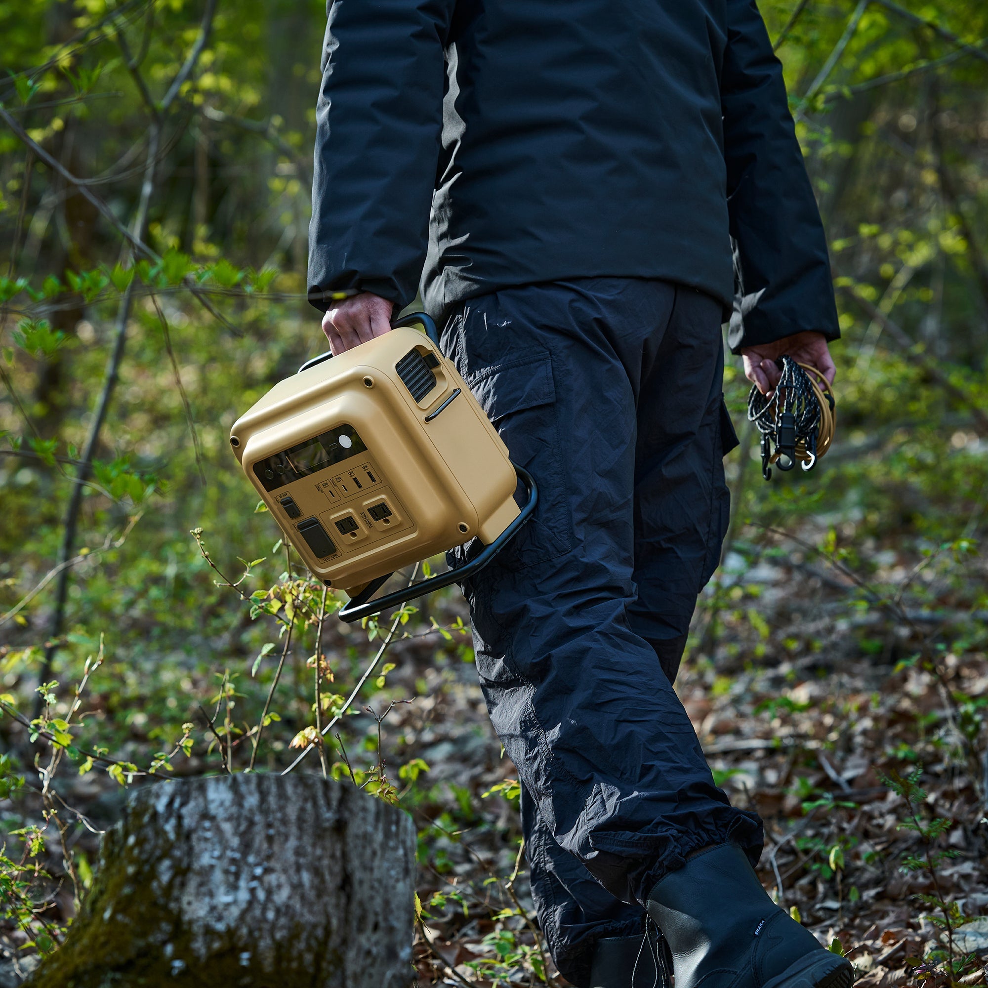 700N Portable Power Station