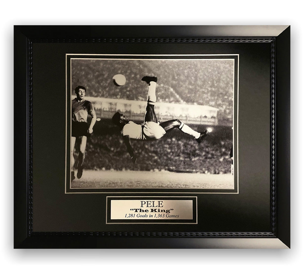 Pele Unsigned Photograph Custom Framed to 11x14